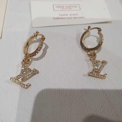 Louis Vuitton Earrings.