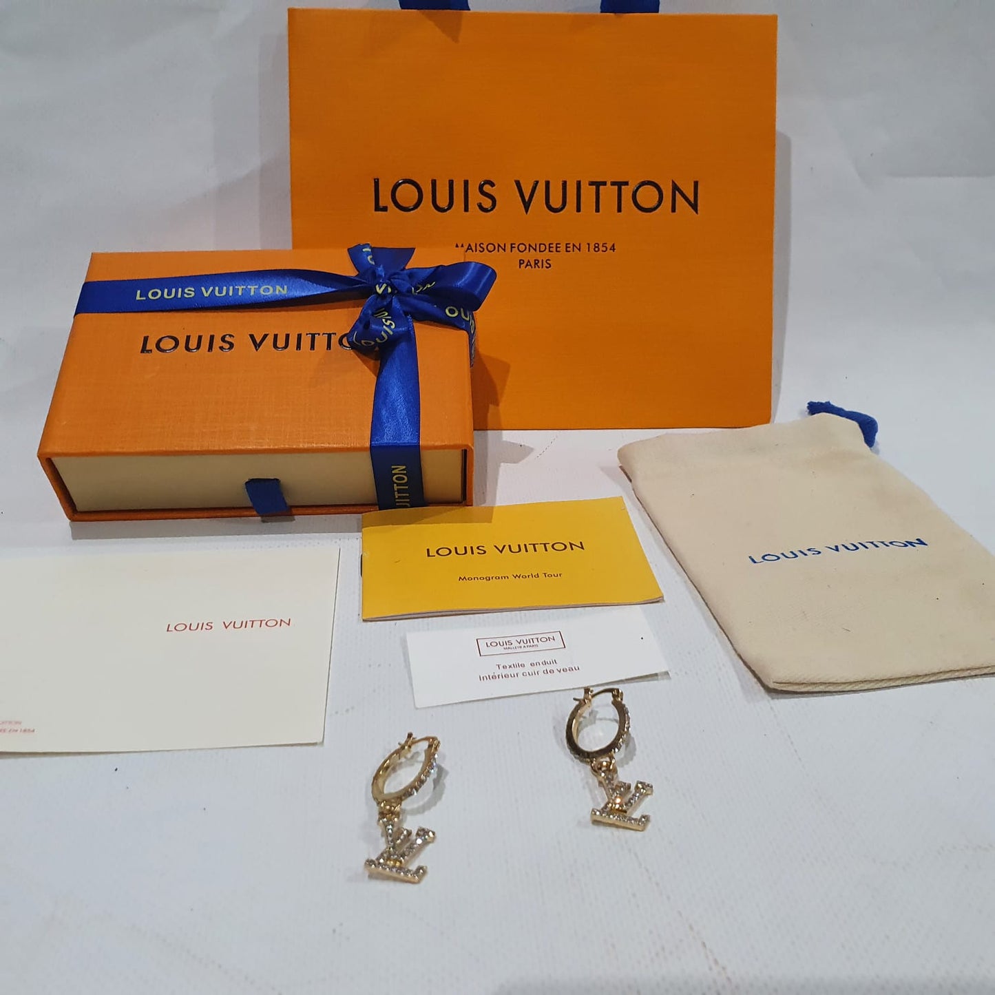 Louis Vuitton Earrings.