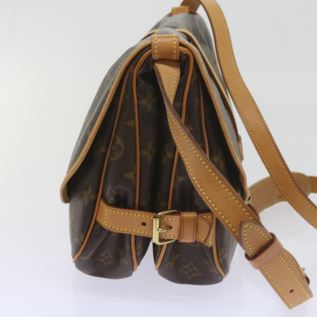 LOUIS VUITTON Saumur 30 Shoulder Bag