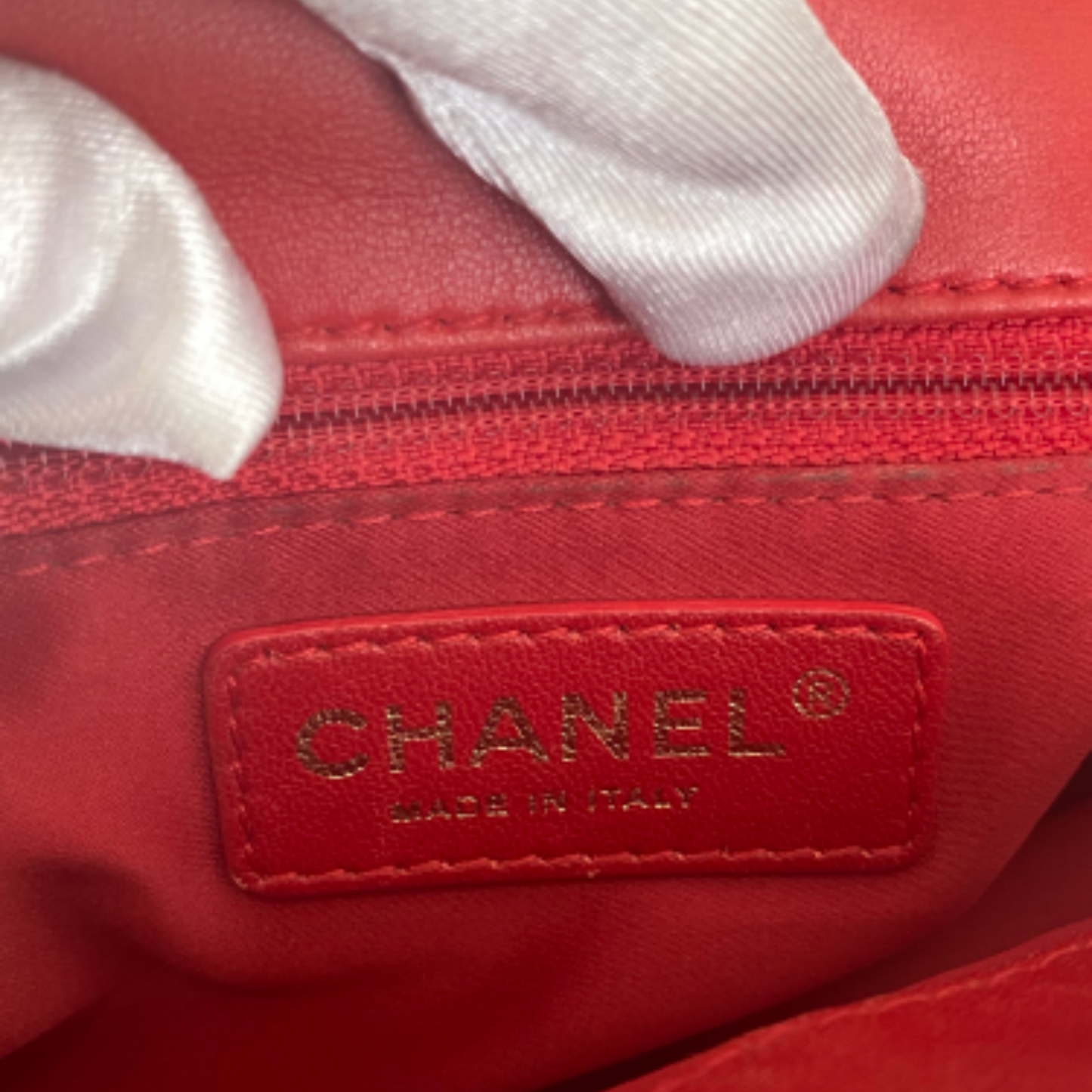 Chanel Red Leather Matelasse shoulder Bag