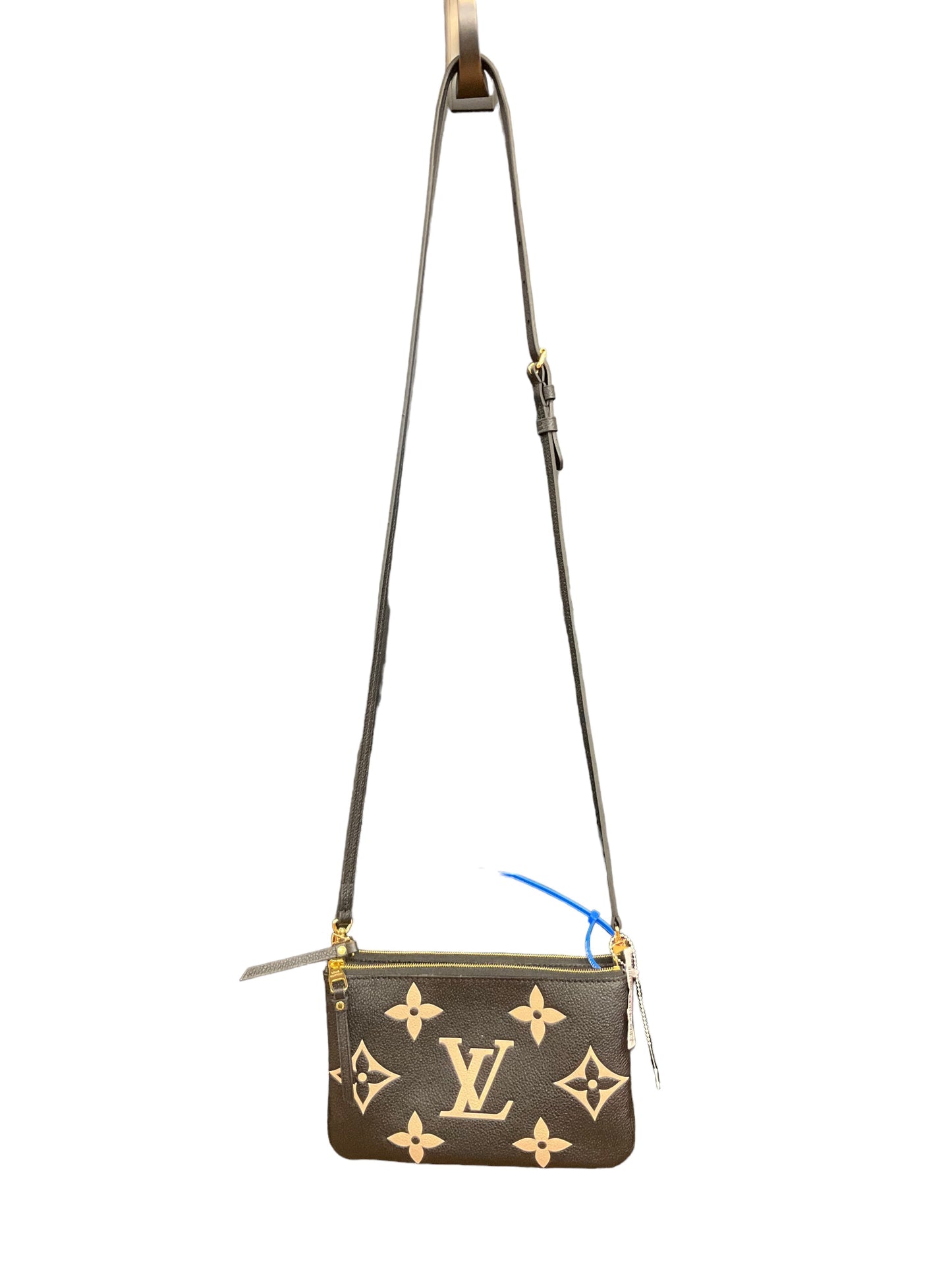 Crossbody Luxury Designer By Louis Vuitton  Size: Medium