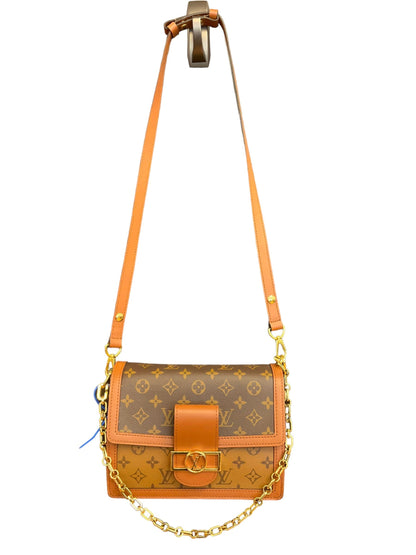 Handbag Luxury Designer By Louis Vuitton  Size: Medium