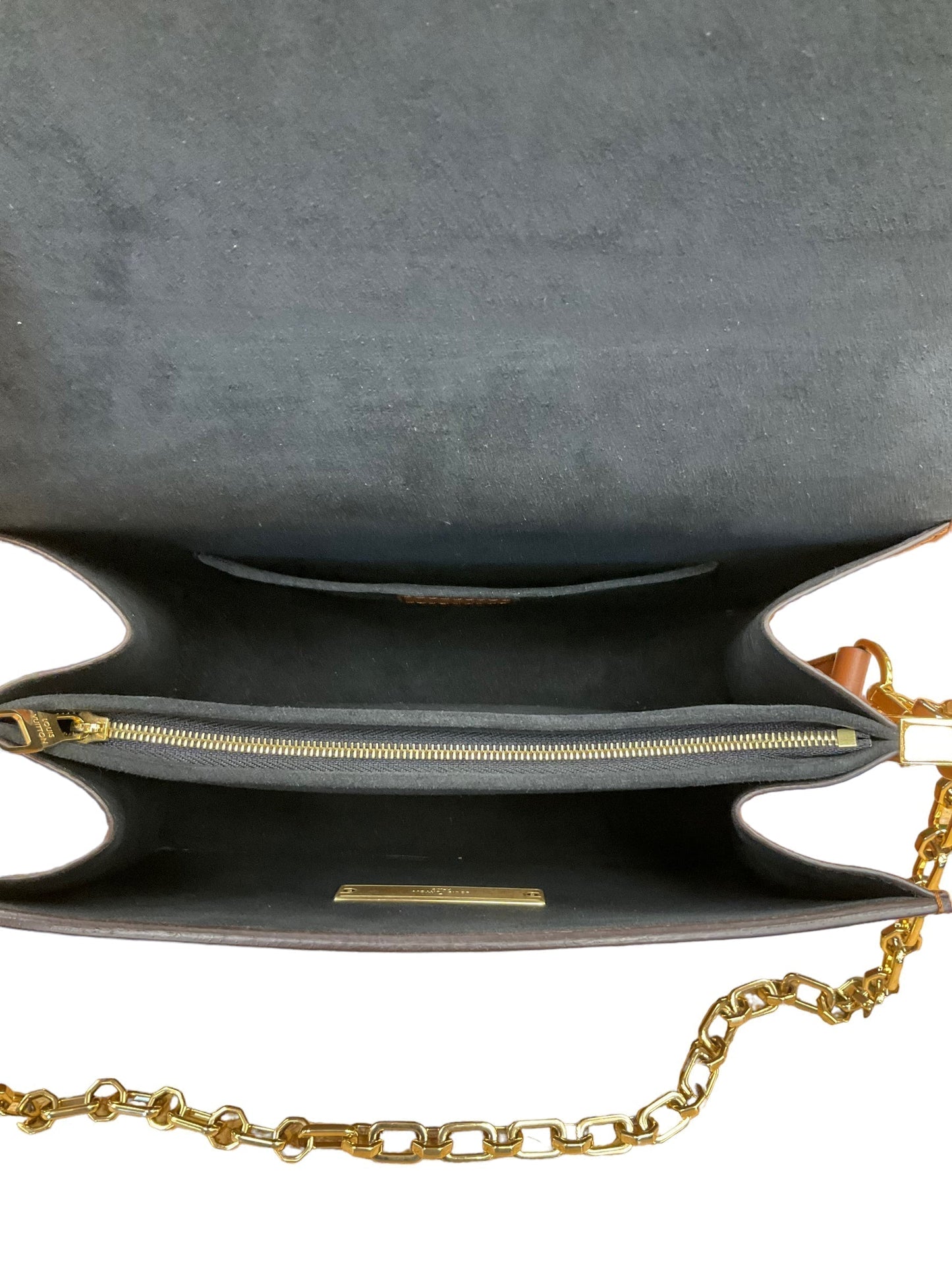 Handbag Luxury Designer By Louis Vuitton  Size: Medium