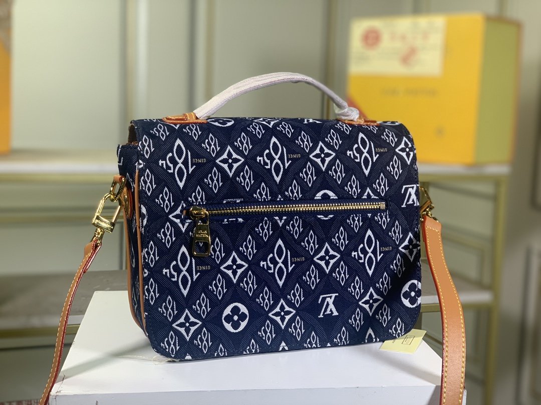 Designer Handbags Louis Vuitton 111