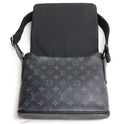 LOUIS VUITTON District Shoulder Bag