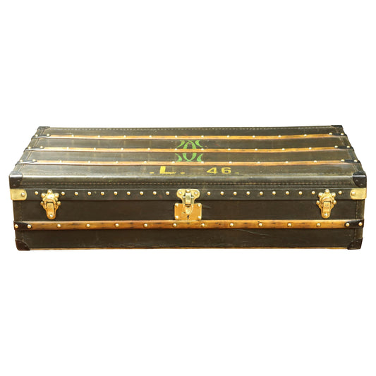 Louis Vuitton  Amazing "Cartier" automobile flat Trunk in black canvas, Circa 1920