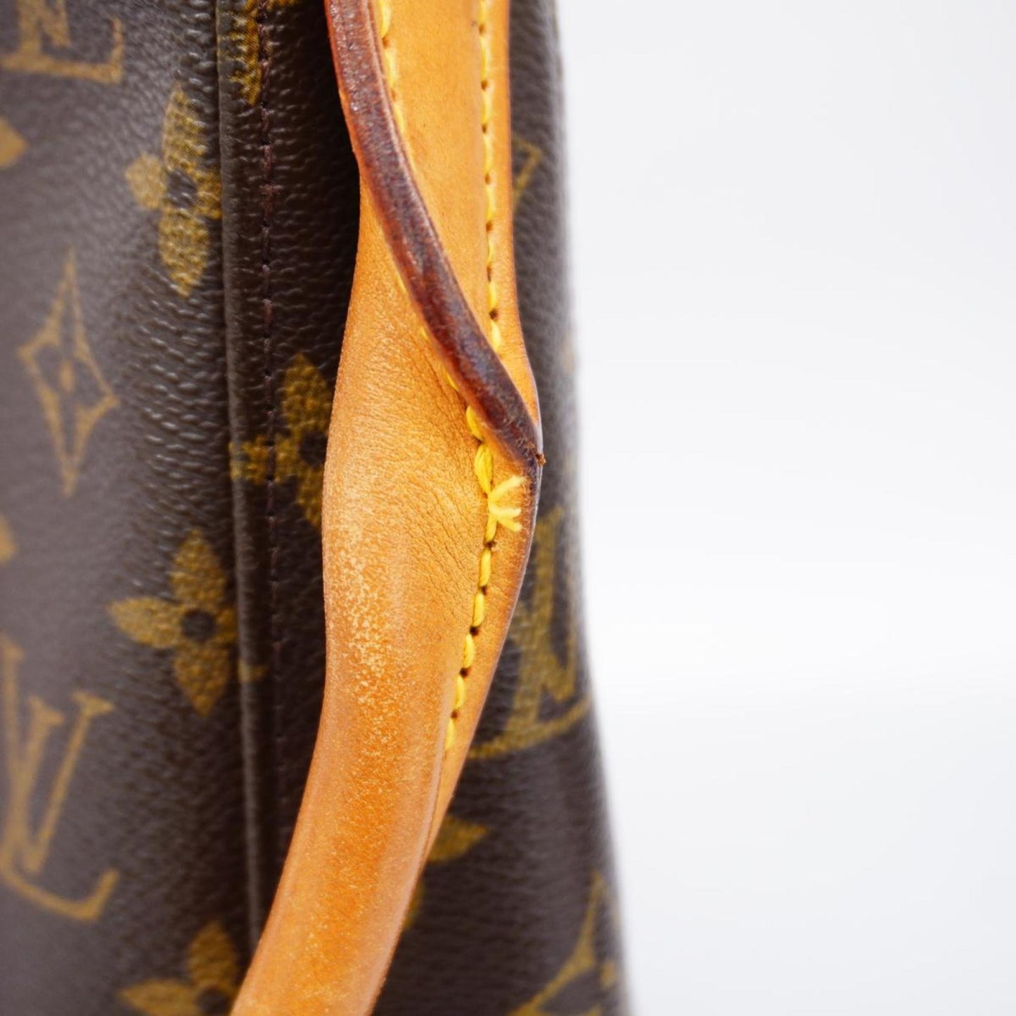 LOUIS VUITTON Looping Shoulder Bag