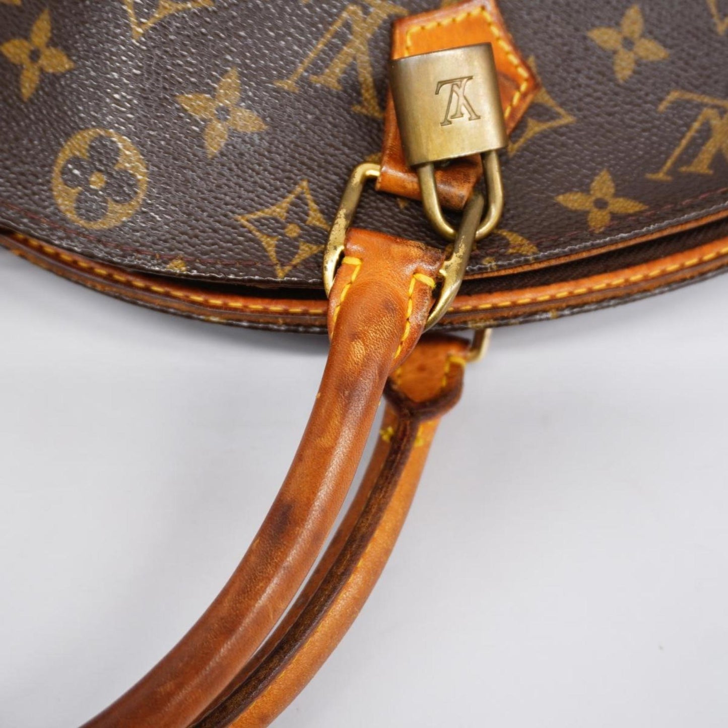 LOUIS VUITTON Ellipse Handbag