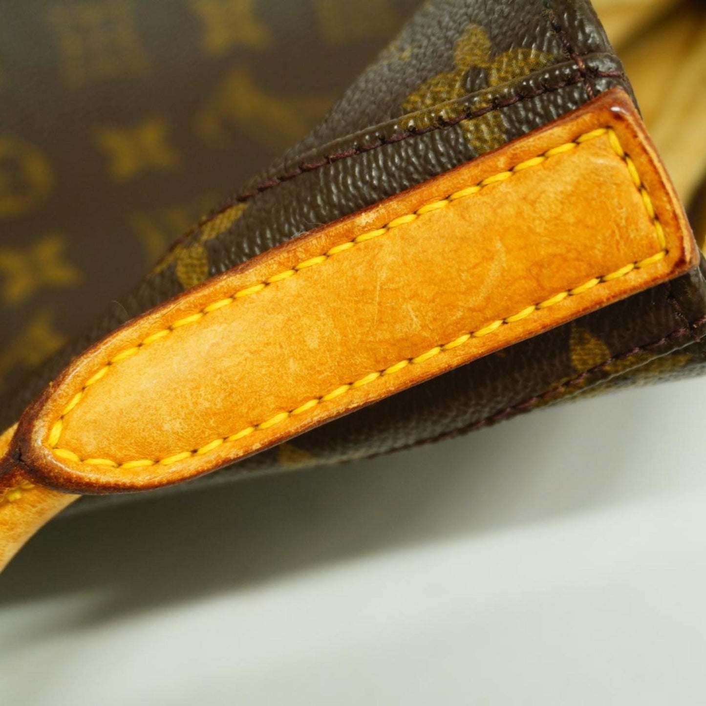 LOUIS VUITTON Looping Shoulder Bag