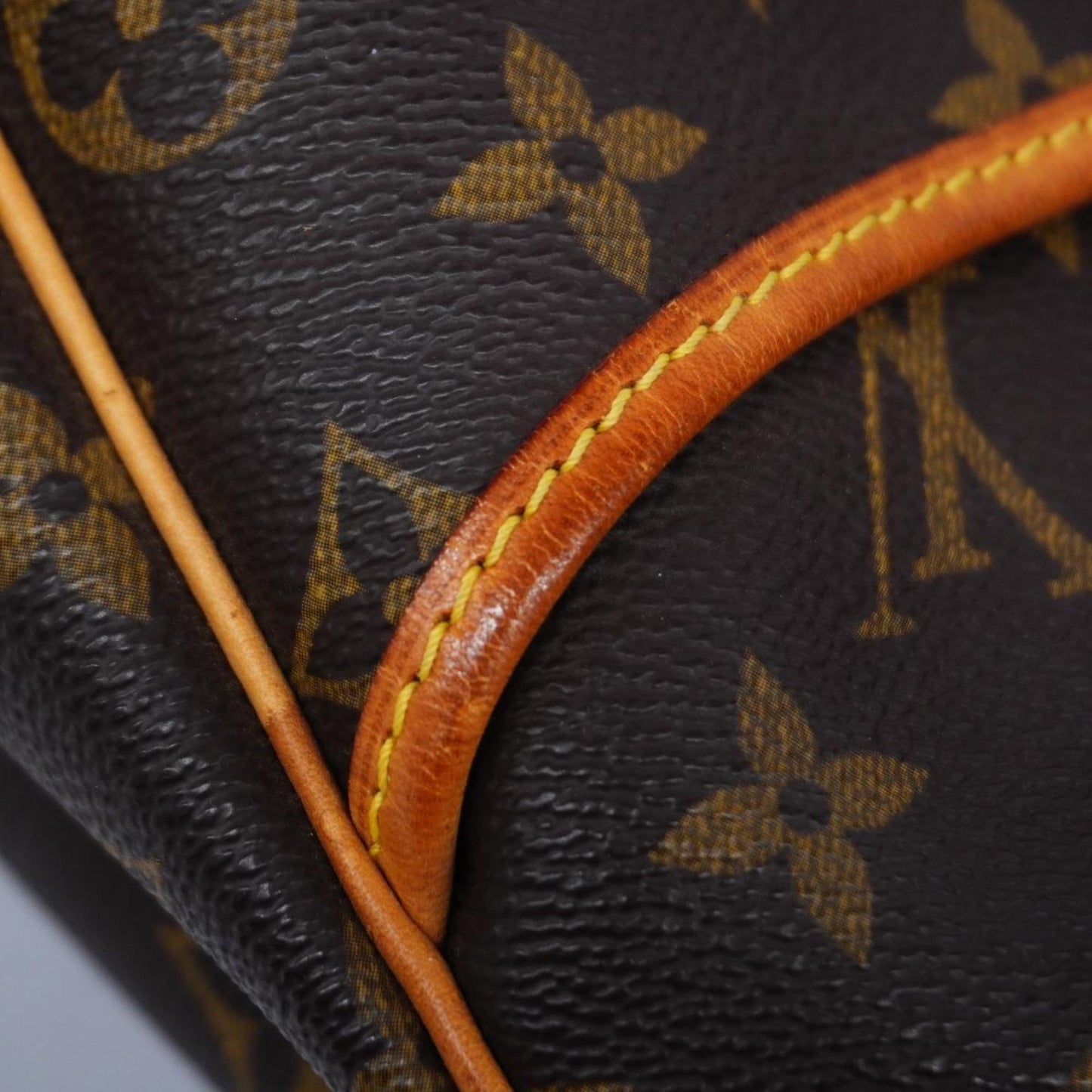 LOUIS VUITTON Deauville Handbag