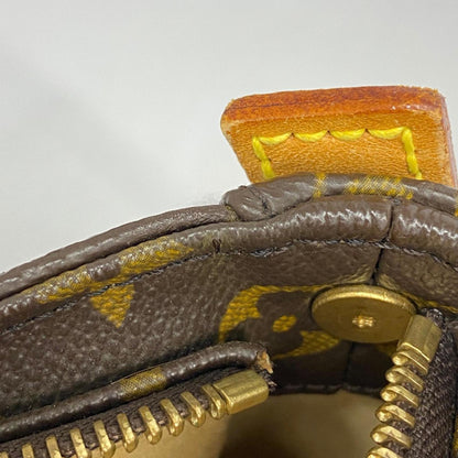 LOUIS VUITTON Looping MM Shoulder Bag