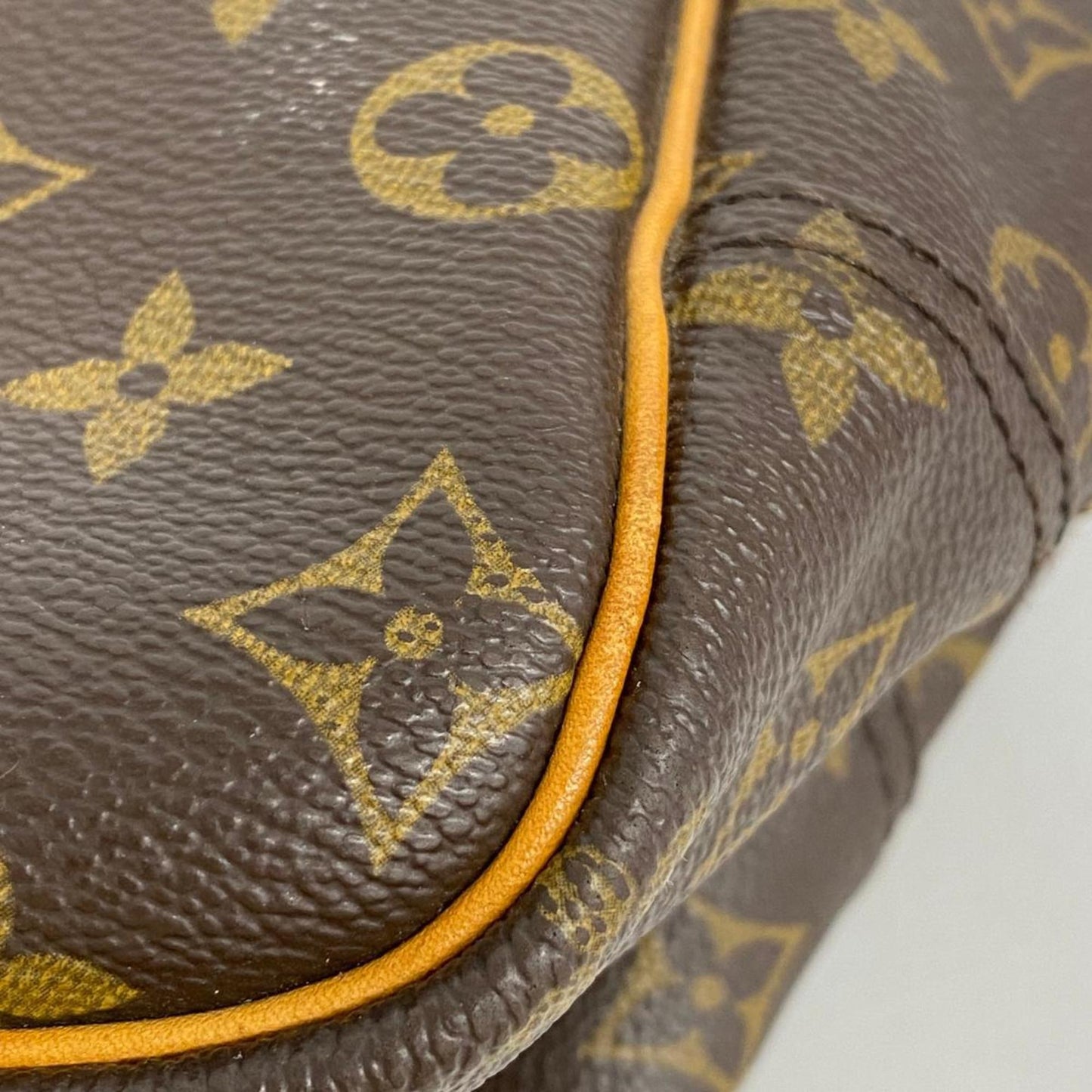 LOUIS VUITTON Deauville Handbag