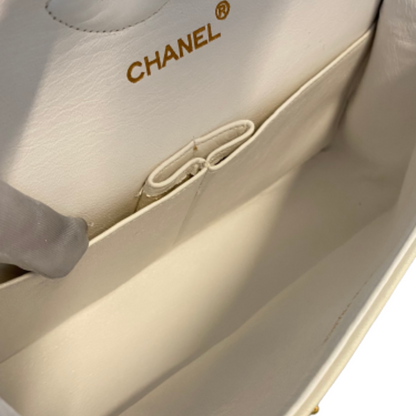 Chanel White Leather Double flap shoulder Bag