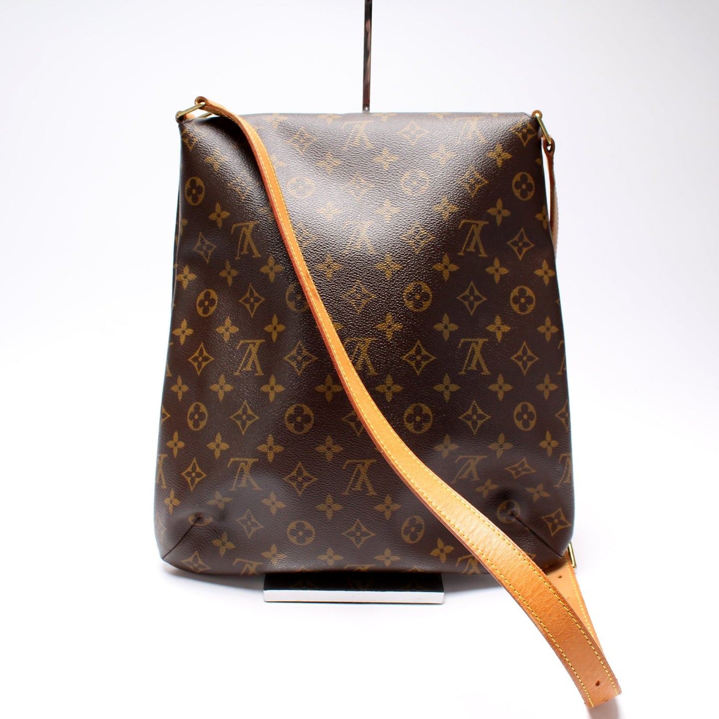 Musette Messenger Monogram