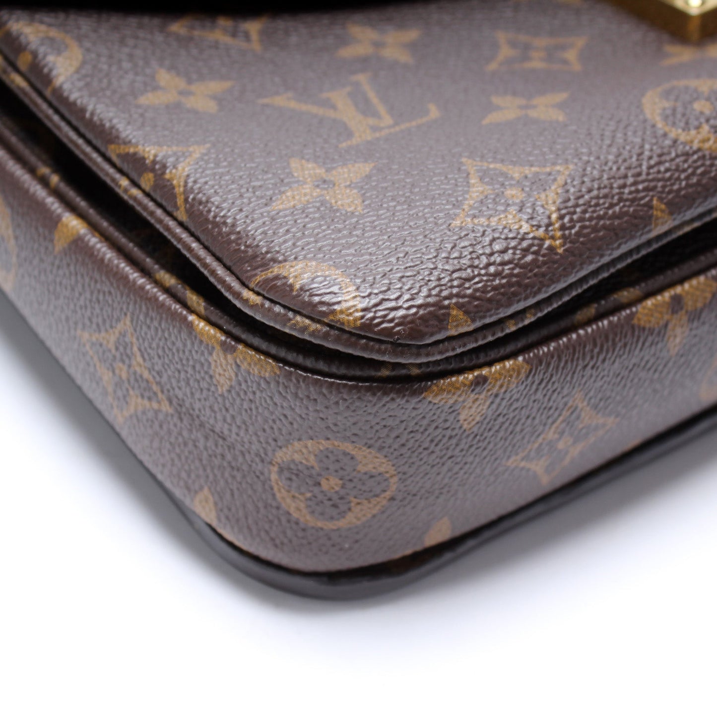 Pochette Metis Monogram