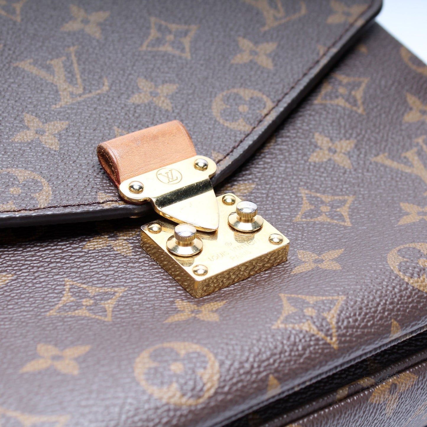 Pochette Metis Monogram