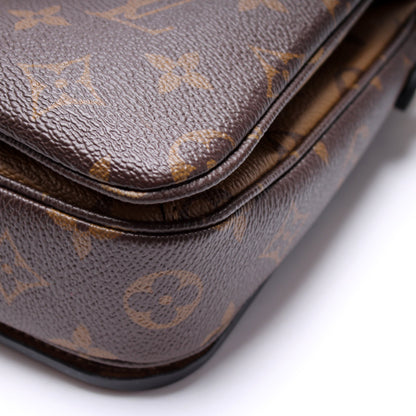 Pochette Metis Reverse Monogram