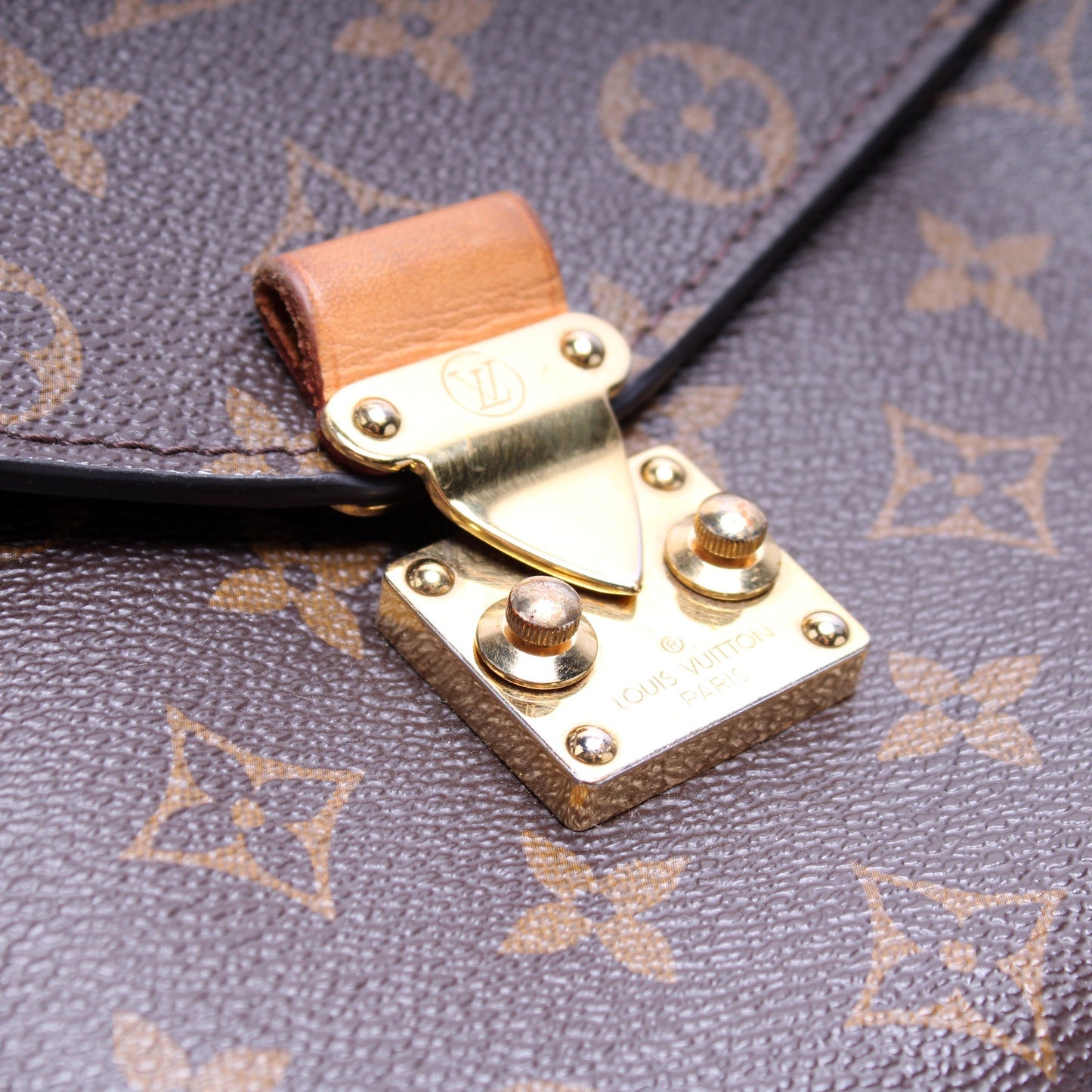 Pochette Metis Monogram