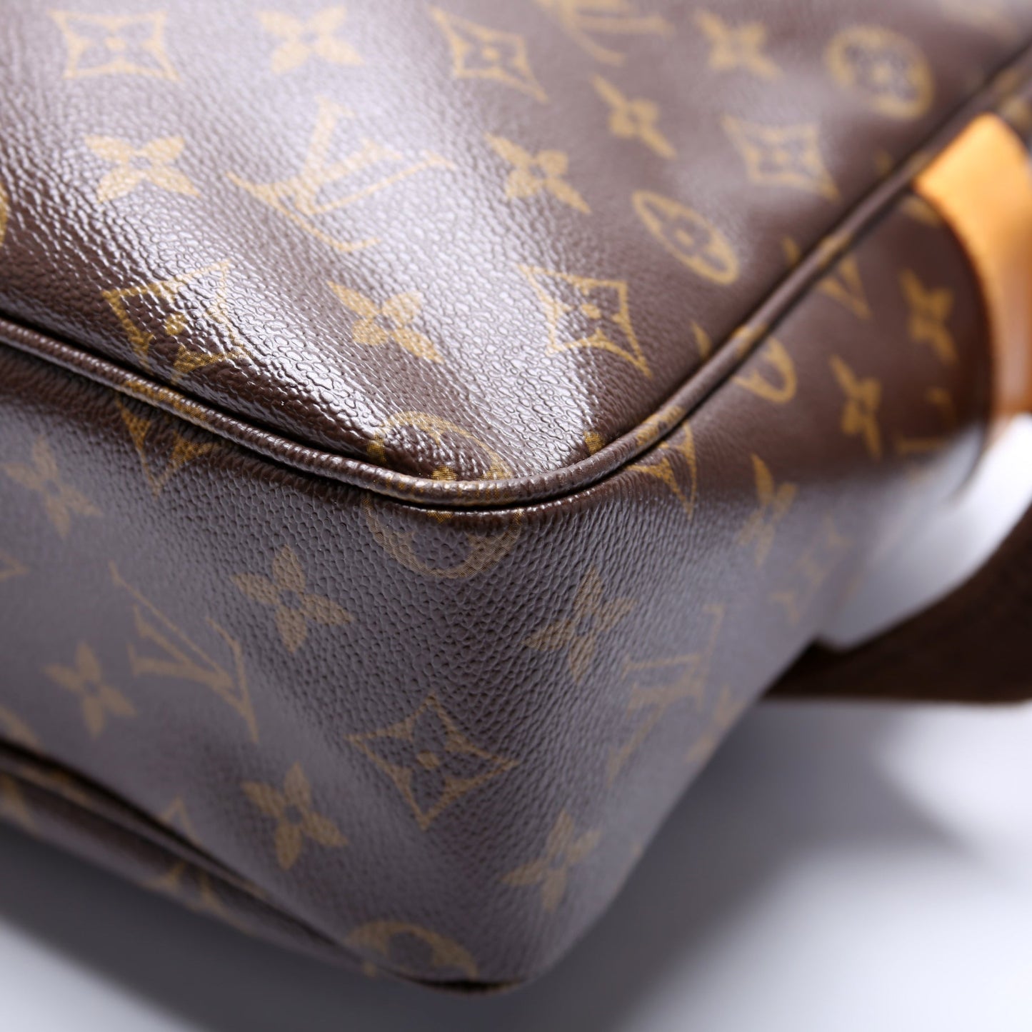 Sac Bosphore Messenger Monogram