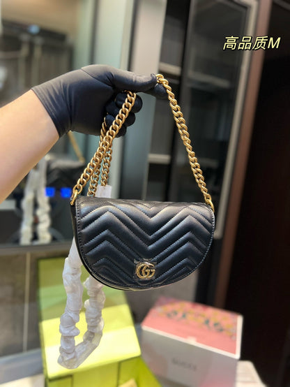 Gucci  Marmont Handbag