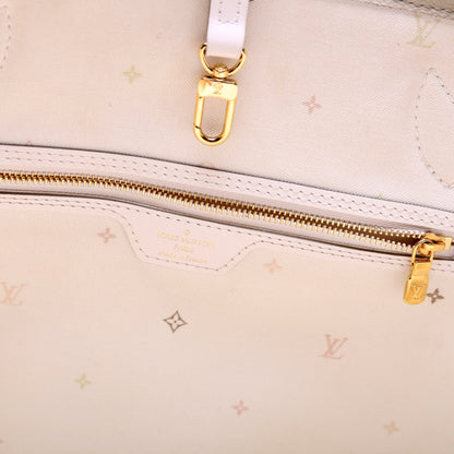 Neverfull MM 'Spring in the City' Giant Monogram