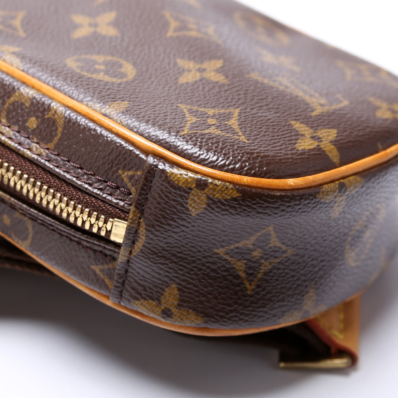 Pochette Gange Monogram