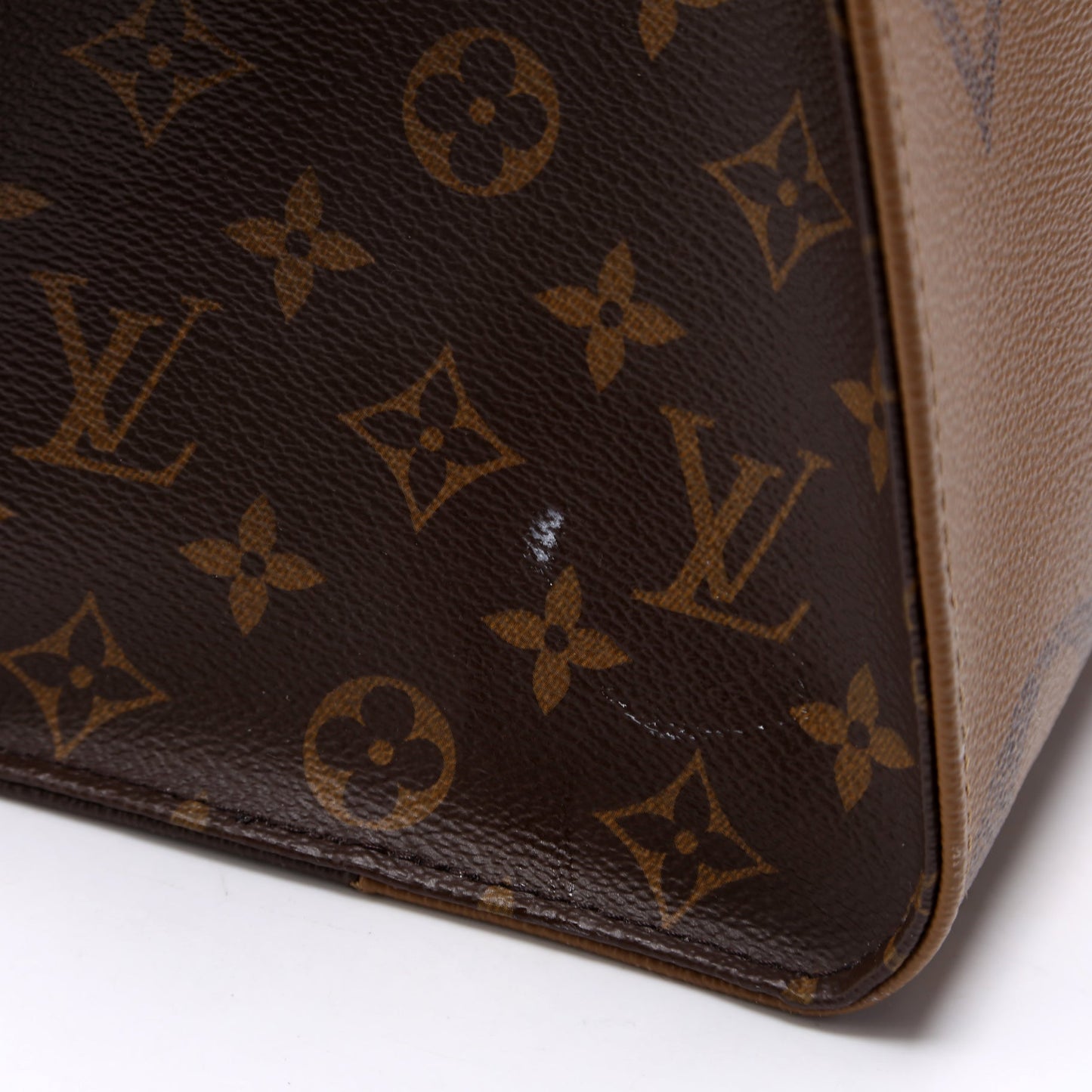 ONTHEGO MM Monogram Reverse