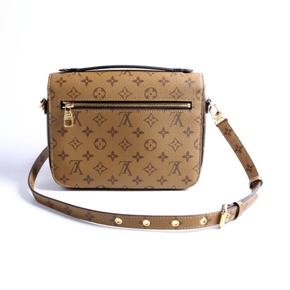 Pochette Metis Reverse Monogram