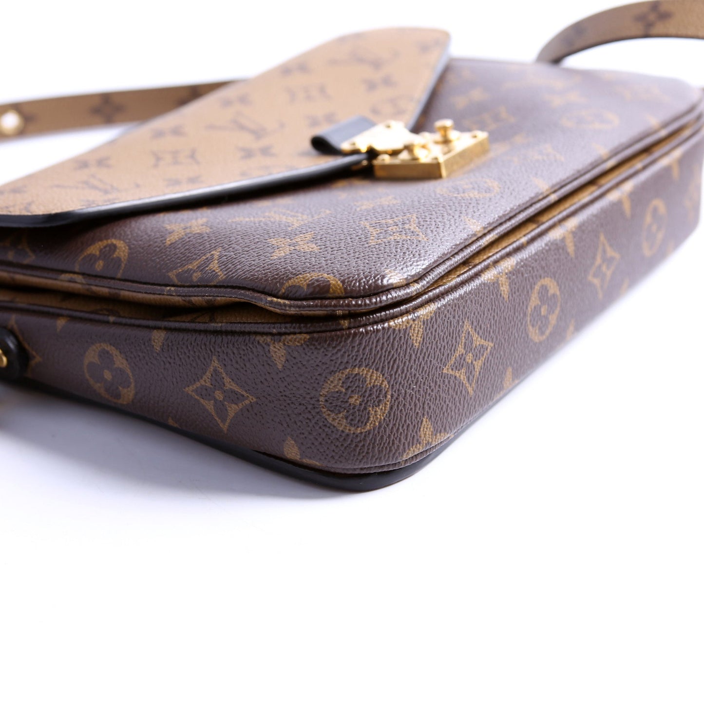 Pochette Metis Reverse Monogram