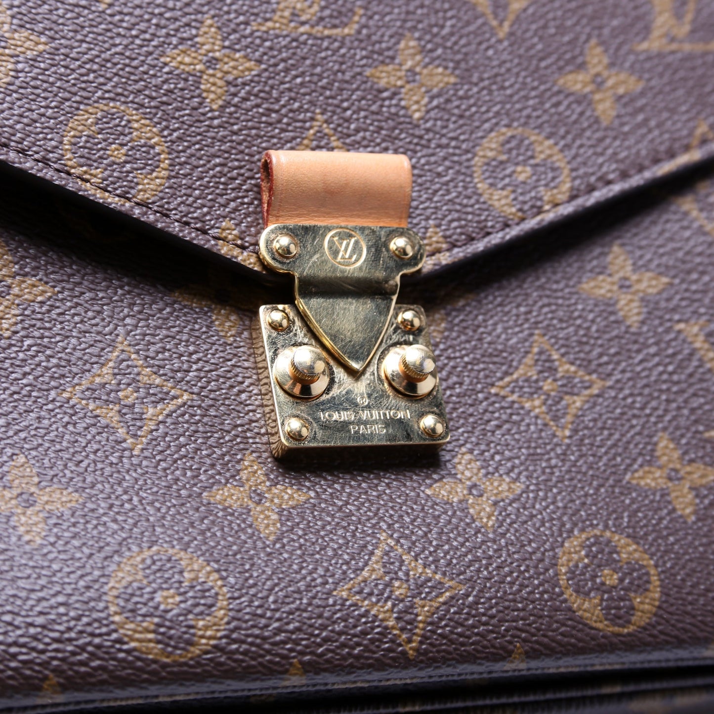 Pochette Metis Monogram