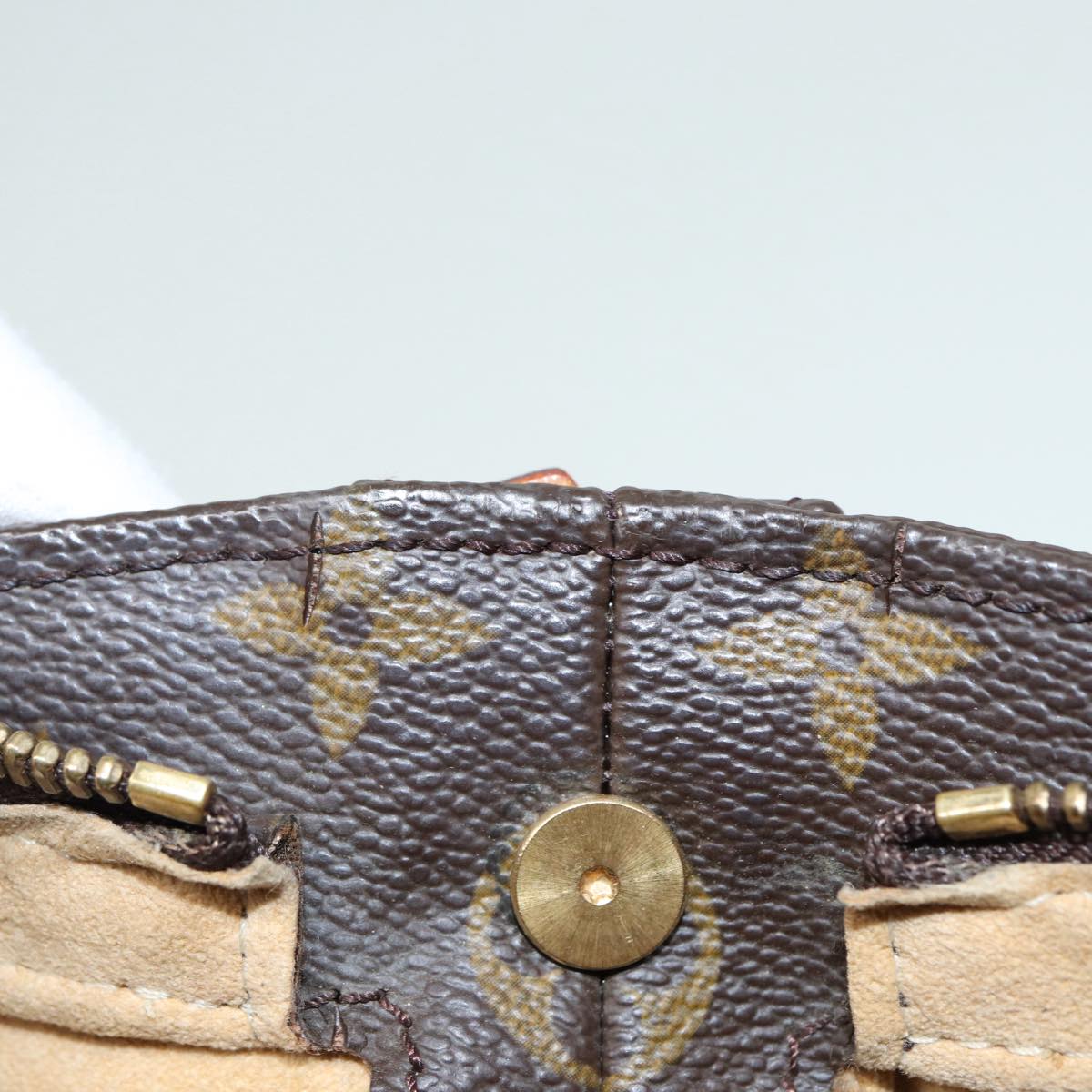 LOUIS VUITTON Looping GM Shoulder Bag