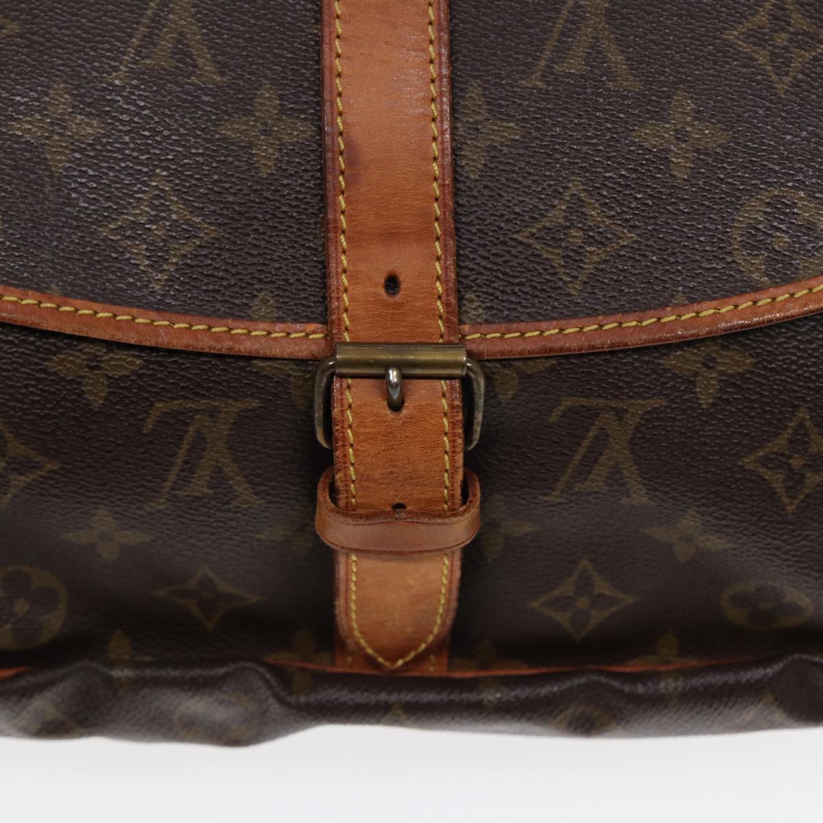 LOUIS VUITTON Saumur 35 Shoulder Bag