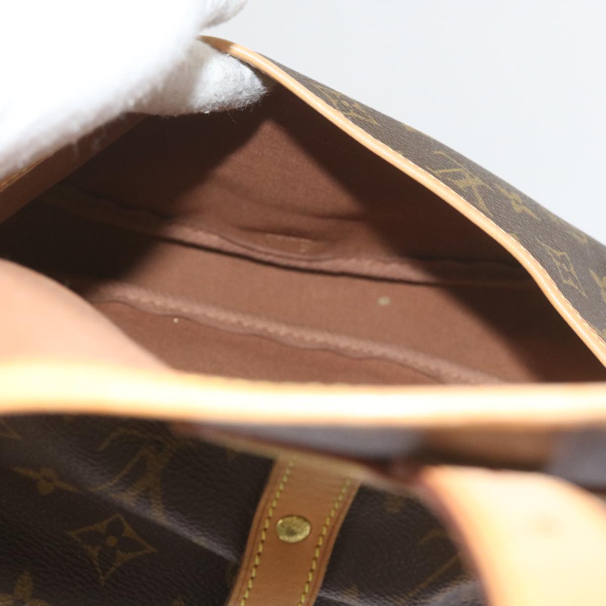 LOUIS VUITTON Saumur 30 Shoulder Bag