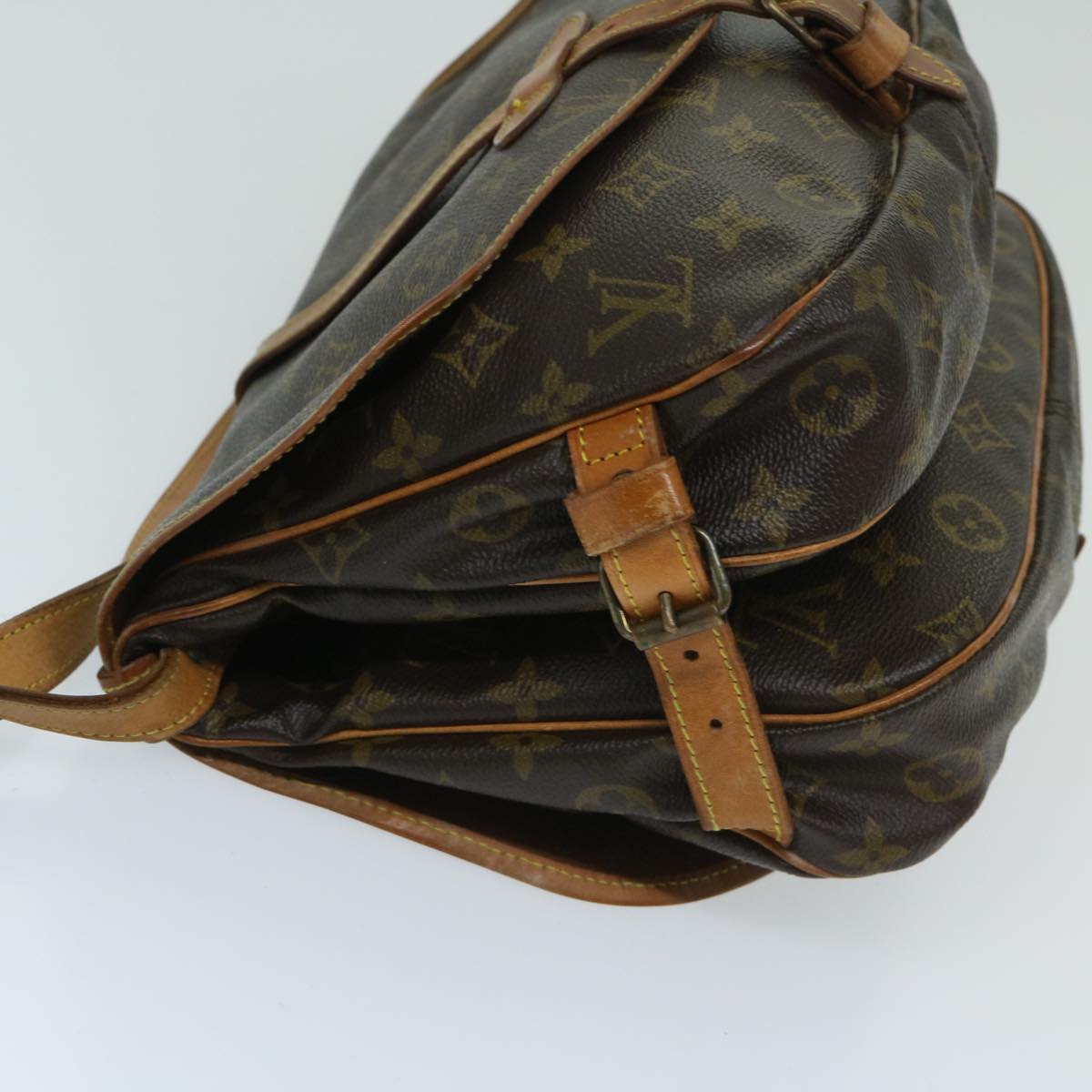 LOUIS VUITTON Saumur Shoulder Bag