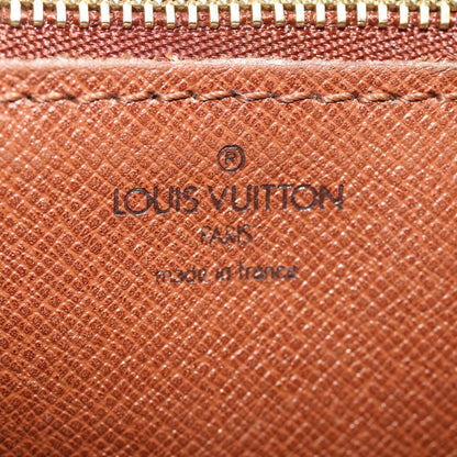 Louis Vuitton  Jeune fille Shoulder Bag