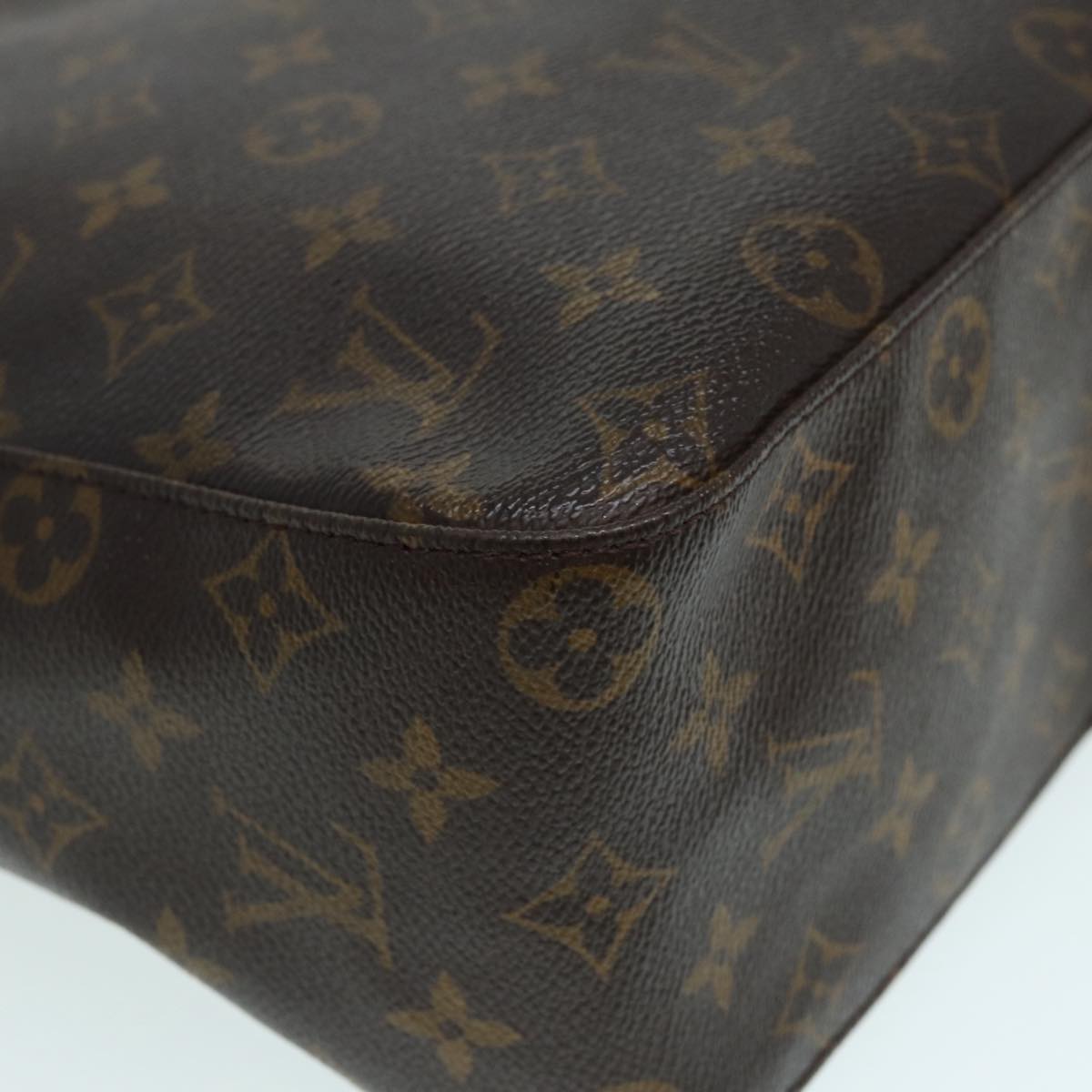 LOUIS VUITTON Looping GM Shoulder Bag