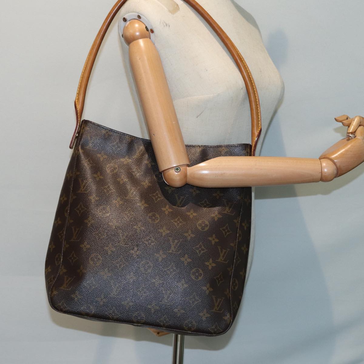 LOUIS VUITTON Looping GM Shoulder Bag