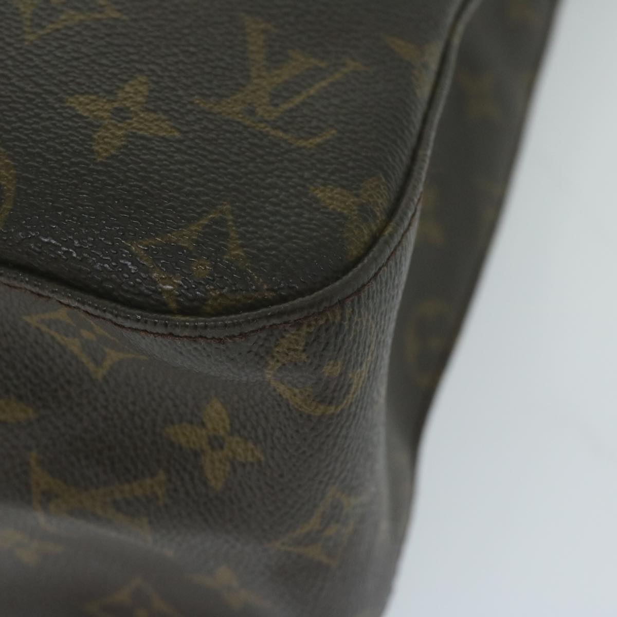 LOUIS VUITTON Looping Shoulder Bag