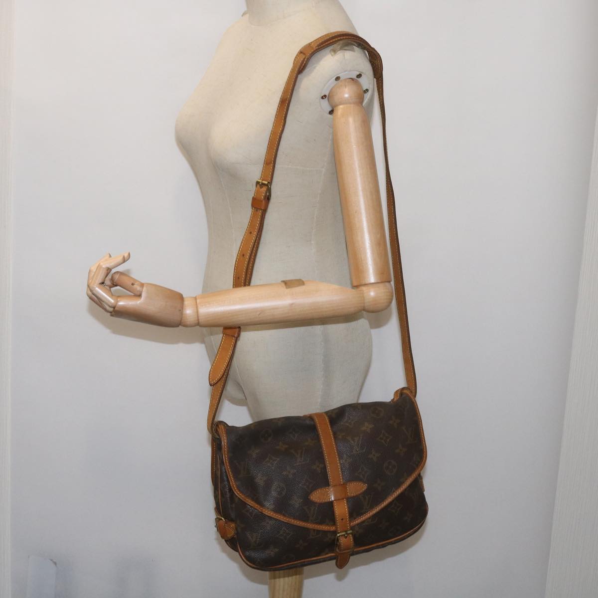 LOUIS VUITTON Saumur Shoulder Bag