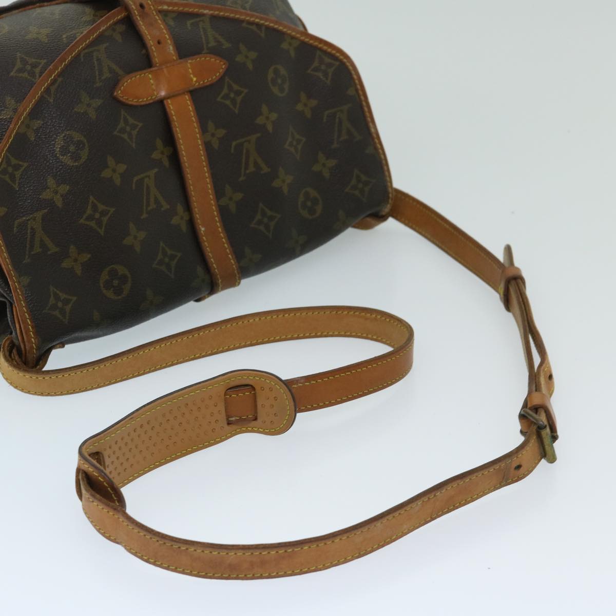 LOUIS VUITTON Saumur Shoulder Bag