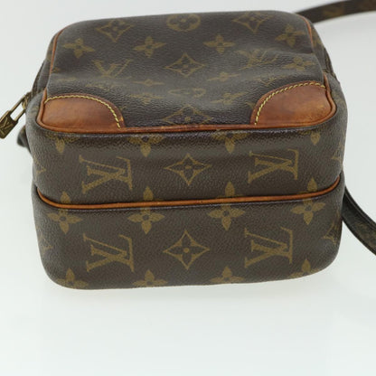 LOUIS VUITTON Shoulder Bag