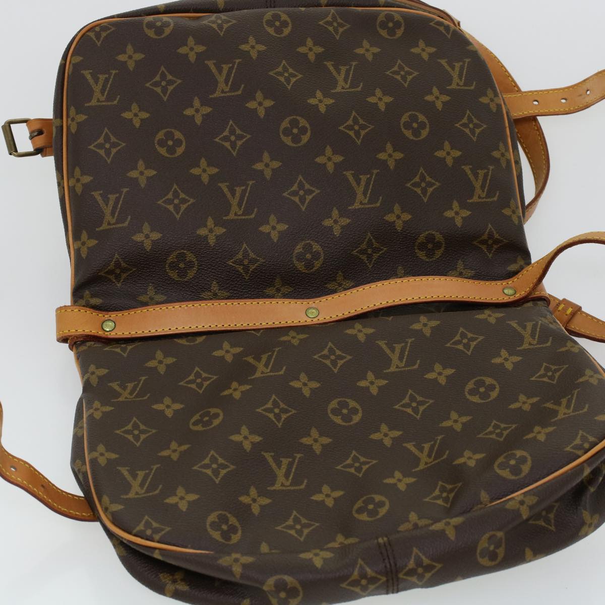 LOUIS VUITTON Saumur Shoulder Bag