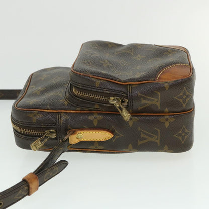 LOUIS VUITTON Shoulder Bag