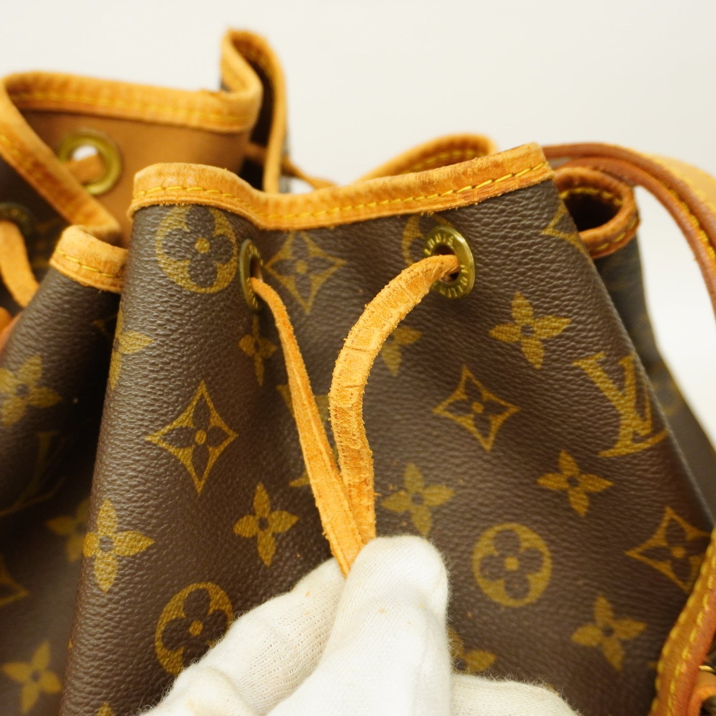 Louis Vuitton  Monogram Noe M42224 Women's Shoulder Bag