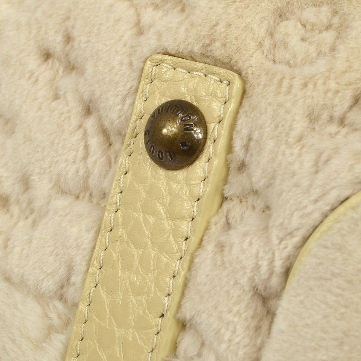 LOUIS VUITTON 2005 Cabochon Demi Lune Cream MINK M95079