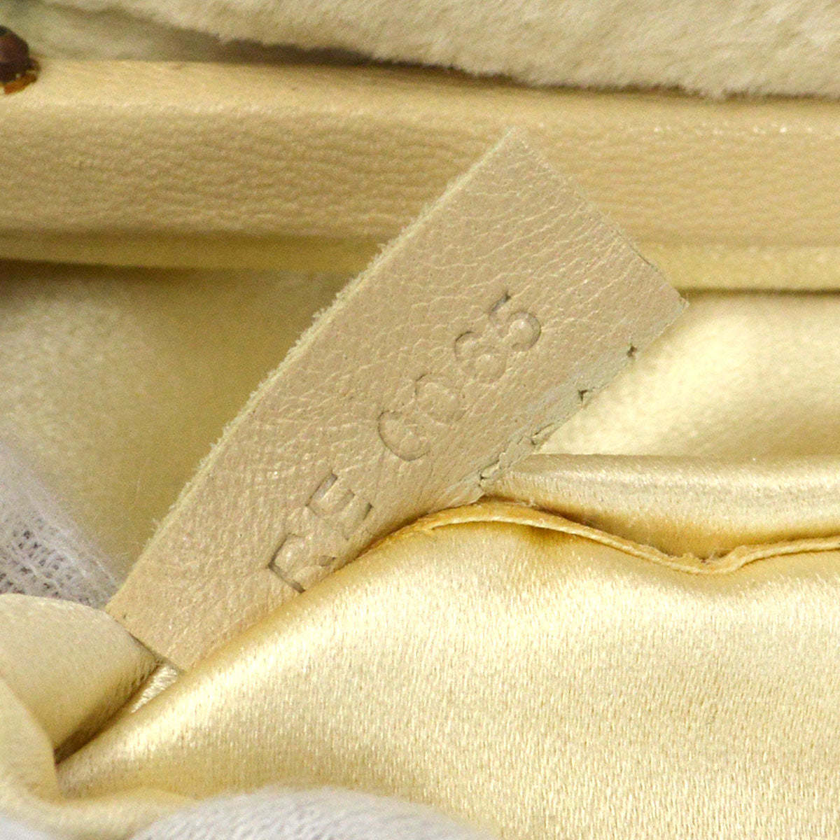 LOUIS VUITTON 2005 Cabochon Demi Lune Cream MINK M95079