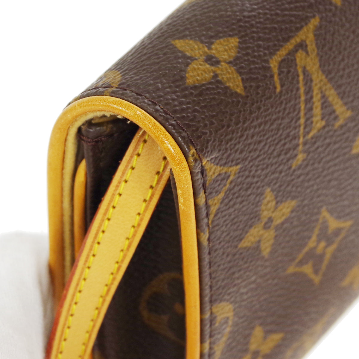 LOUIS VUITTON 1999 POCHETTE TWIN GM M51852