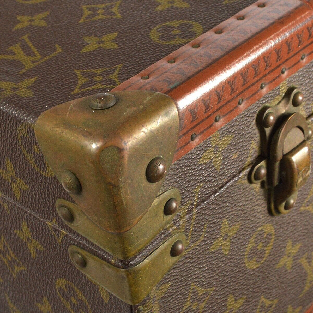 Louis Vuitton  Bisten 70 Trunk Luggage Suitcase Monogram M21324 97703