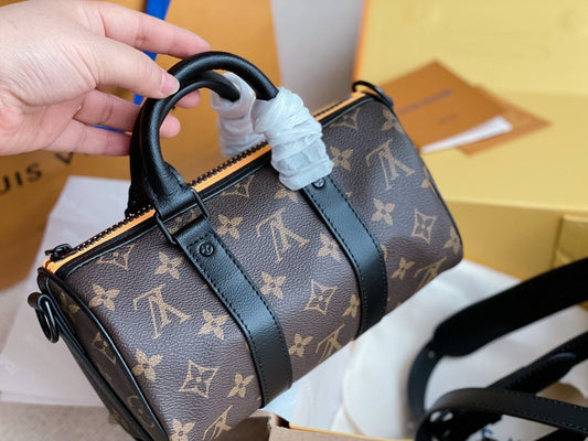 Designer Handbags Louis Vuitton 075