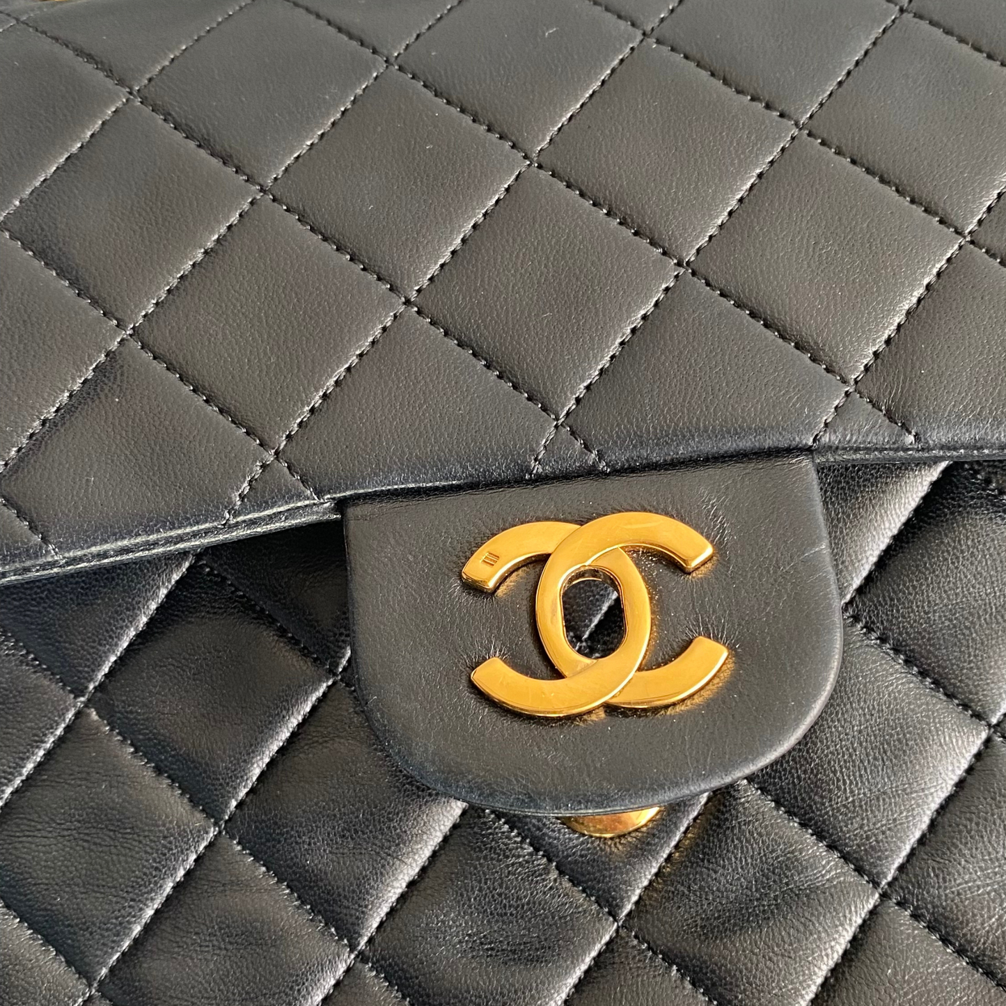 Chanel Black Leather Double flap shoulder Bag